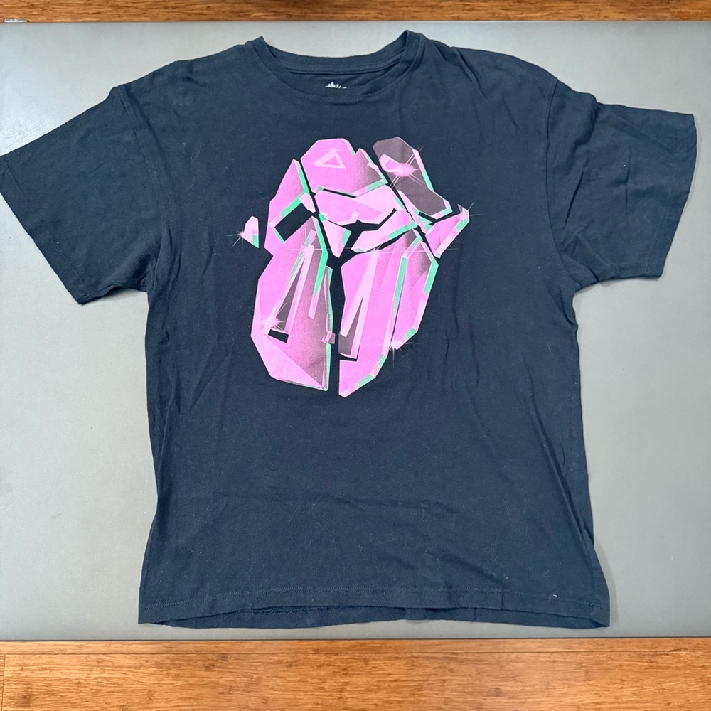 The Rolling Stones Black Tee with Pink Graphic - Size Small